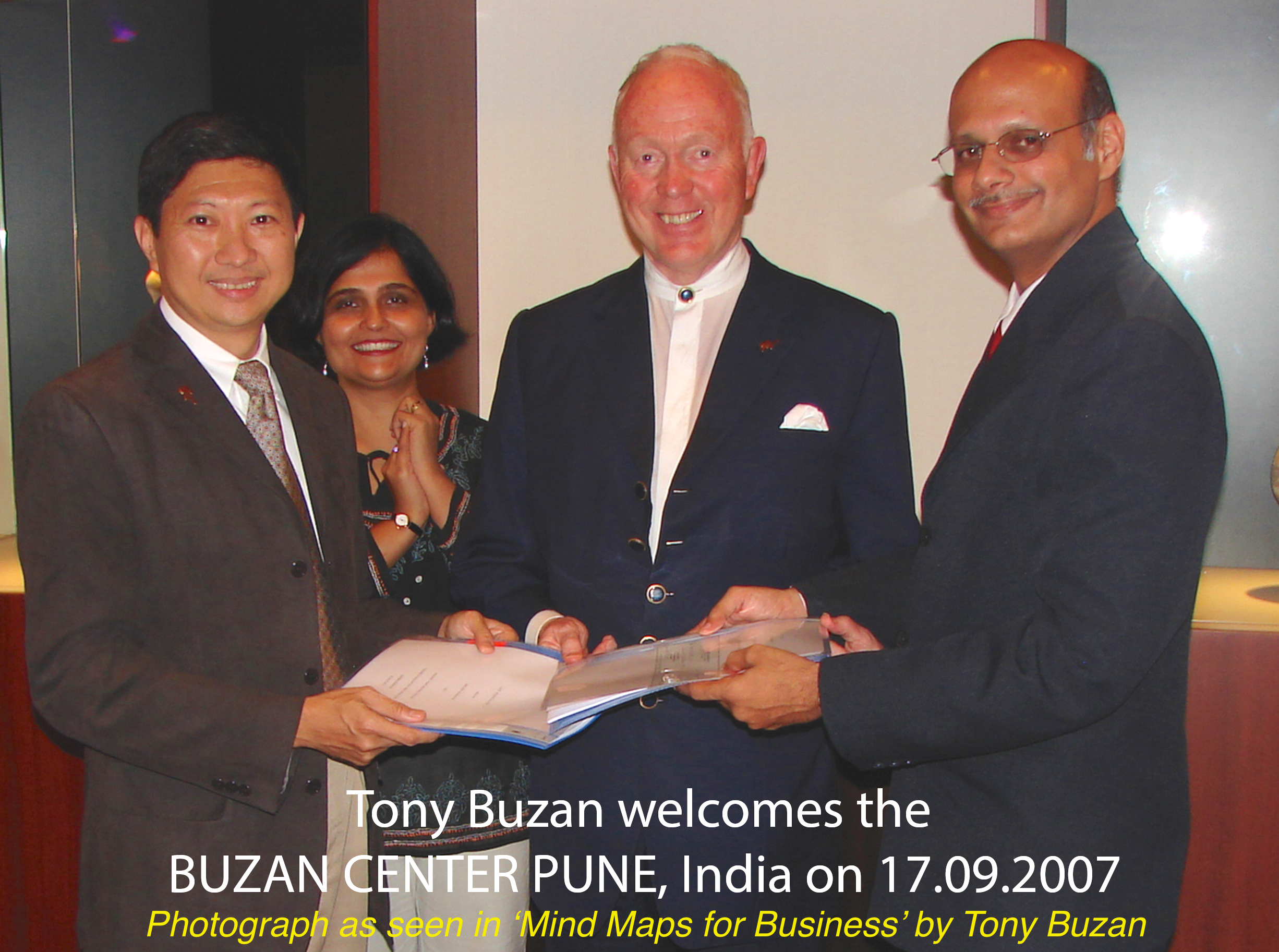 Tony Buzan welcoming Buzan Centre Pune